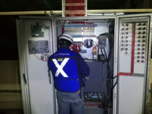 فحص أعطال الكهرباء بالرياض